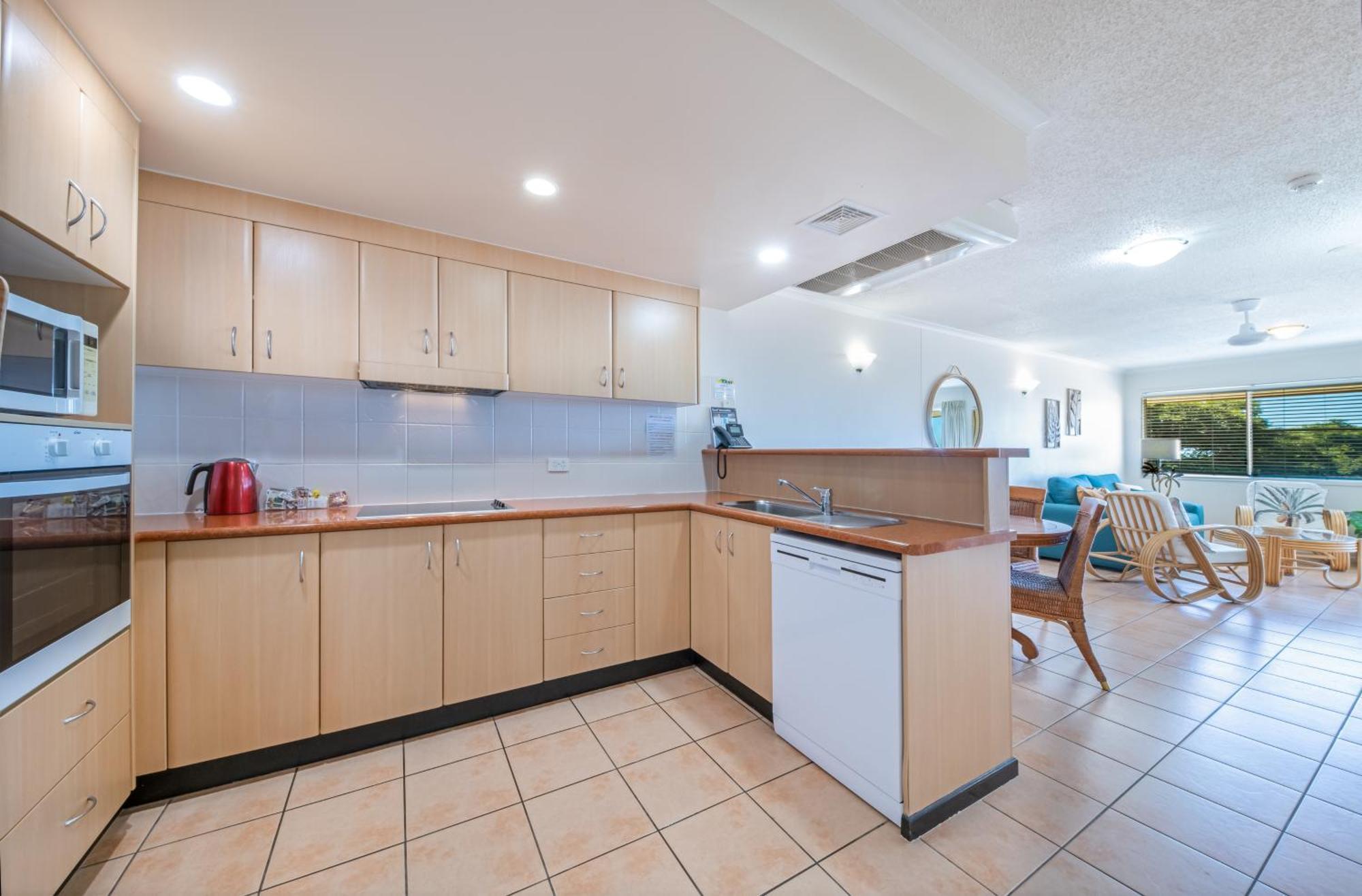 Shingley Beach Resort - Whitsundays Airlie Beach Exterior photo