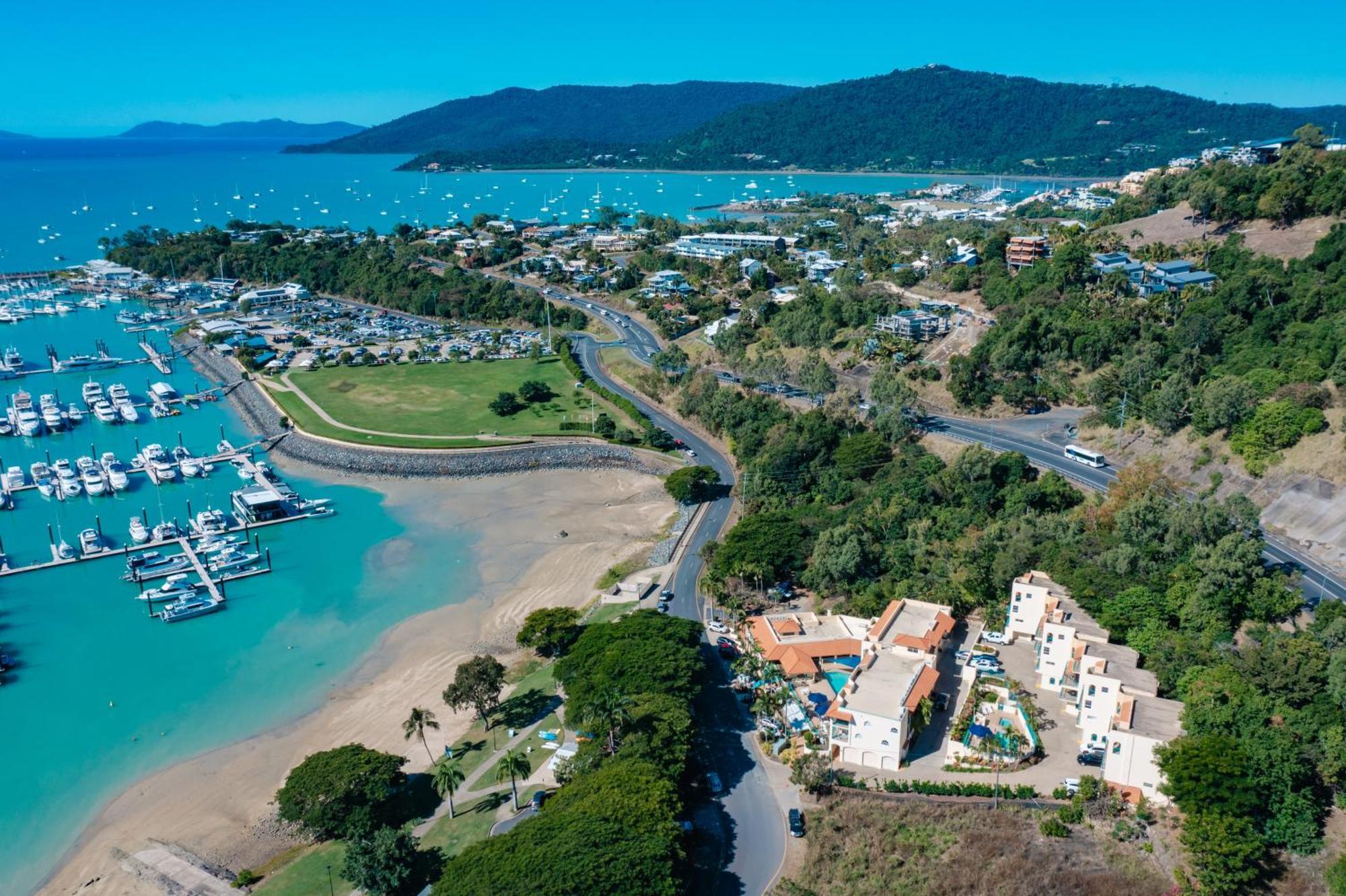 Shingley Beach Resort - Whitsundays Airlie Beach Exterior photo