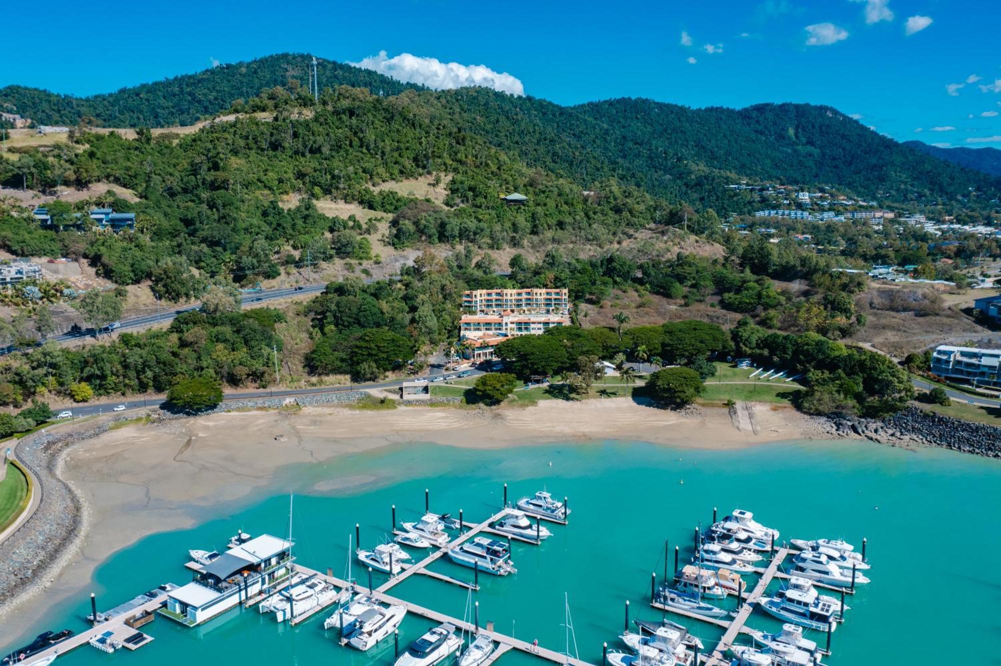 Shingley Beach Resort - Whitsundays Airlie Beach Exterior photo