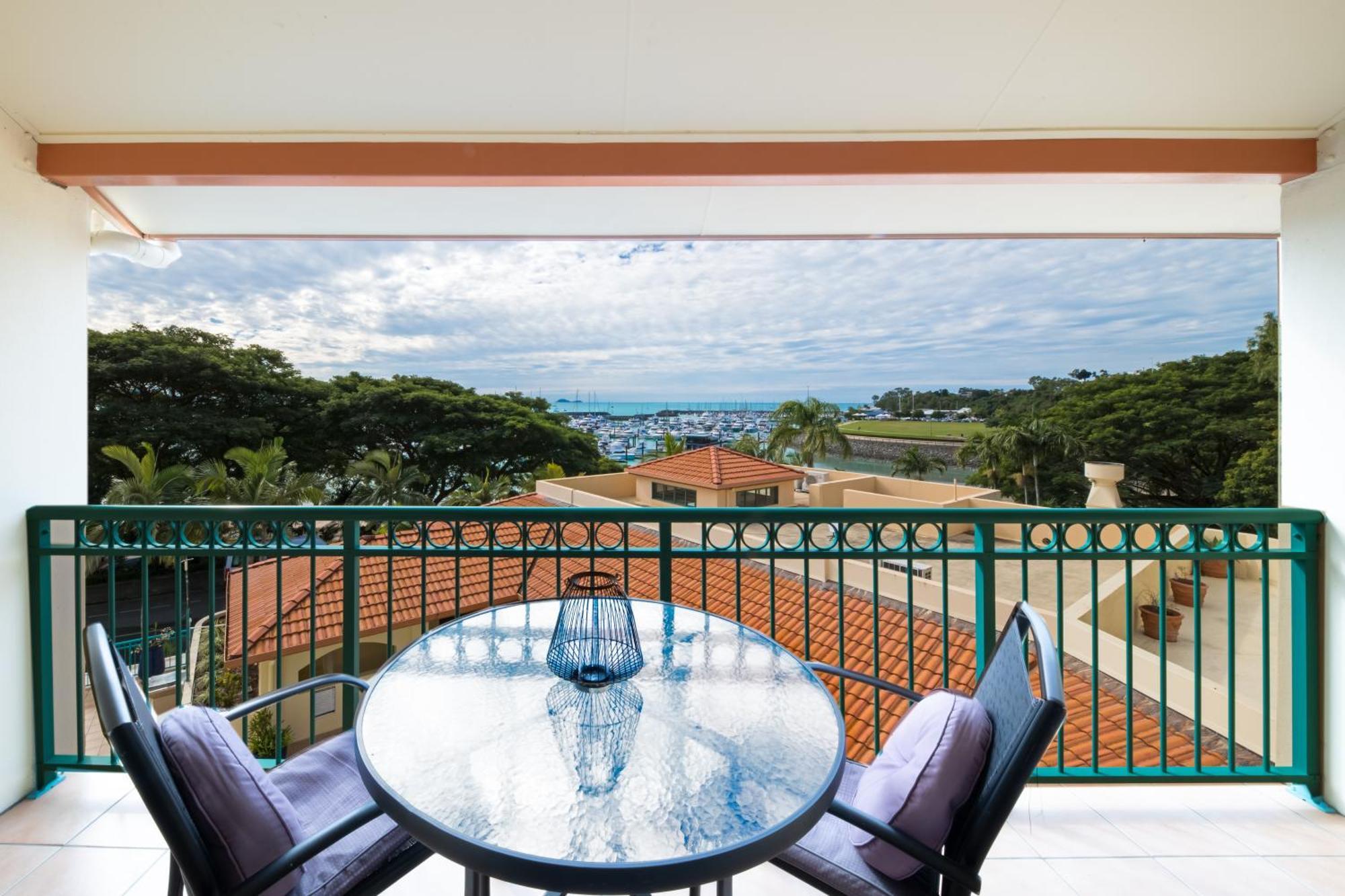 Shingley Beach Resort - Whitsundays Airlie Beach Exterior photo