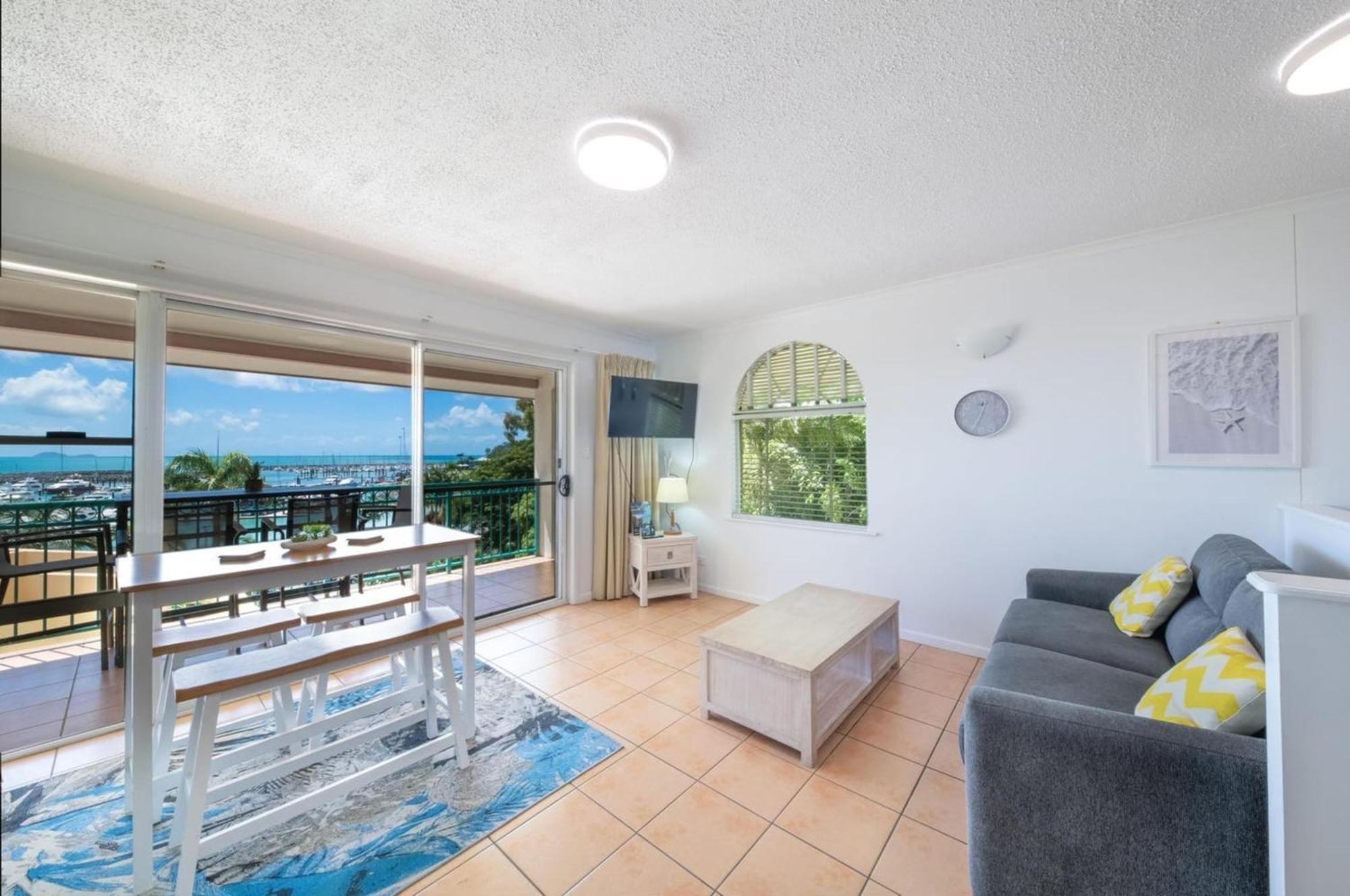 Shingley Beach Resort - Whitsundays Airlie Beach Exterior photo